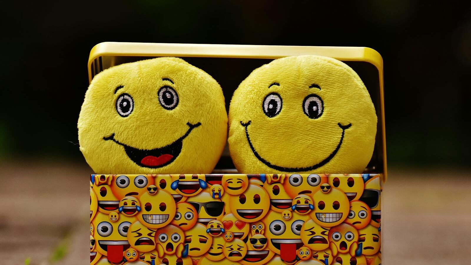 😀👉💬- Come le Emoji Stanno Rivoluzionando il Nostro Modo di Comunicare 10 Emoji